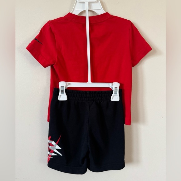 Nike Toddler Boys Short Set Size 3T Red and Black - Picture 5 of 5